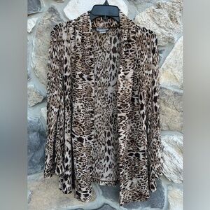 Chicos Travelers Cardigan Sz 1 (Medium) Slinky Animal Print Lightweight No Iron